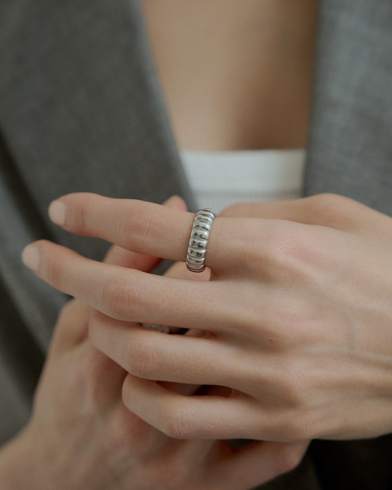 #color_silver