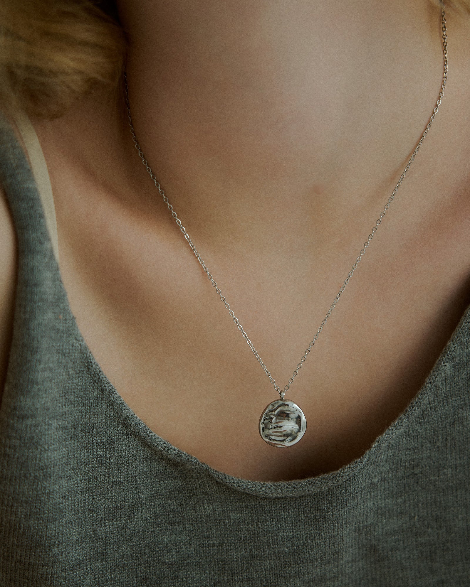 #color_silver