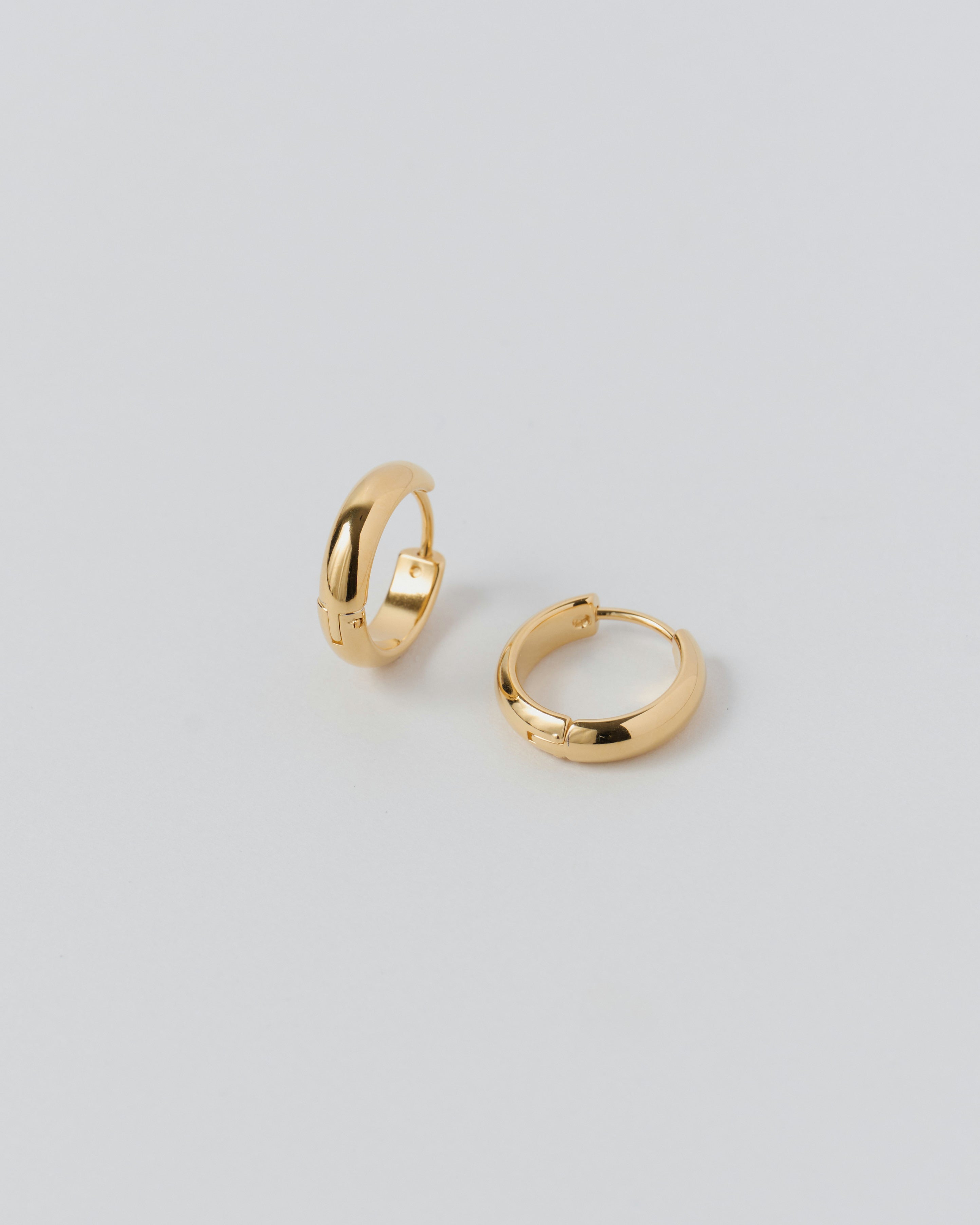 [24KGP]Bold Medium Hoop Pierce