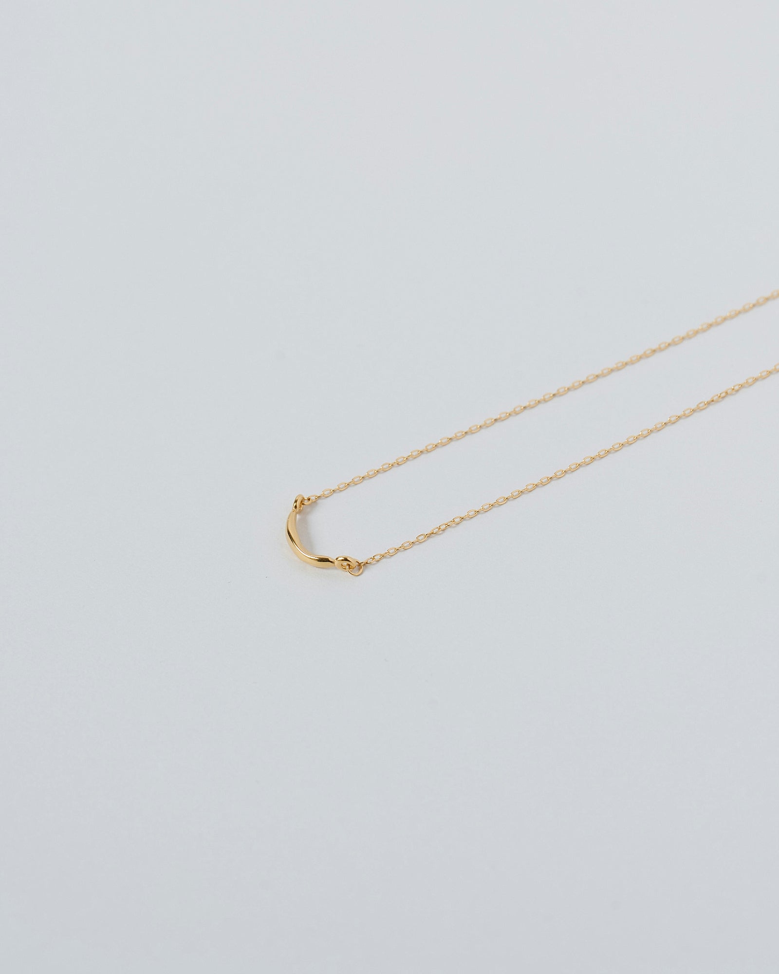 [24KGP]Mini Crescent Necklace