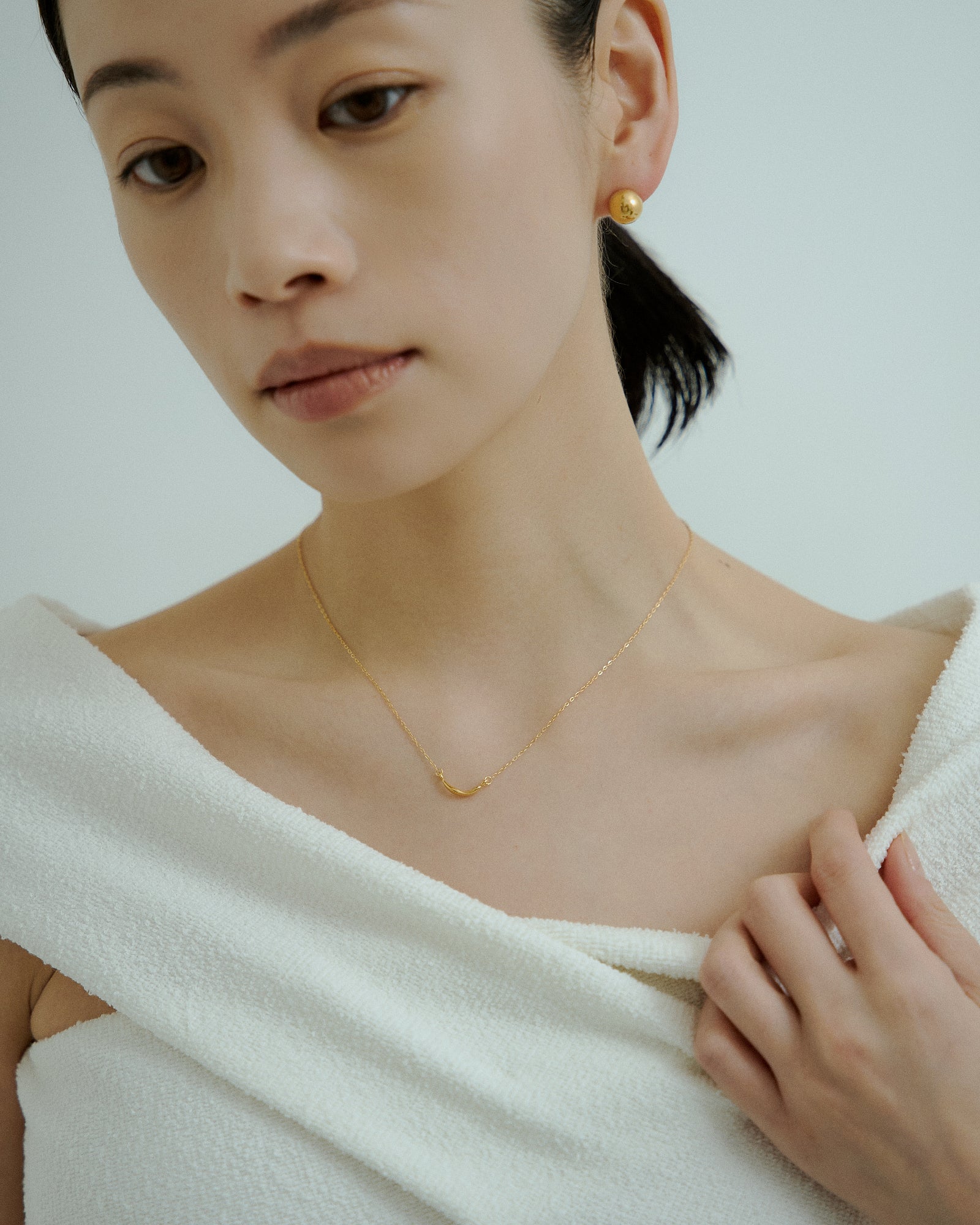 [24KGP]Mini Crescent Necklace