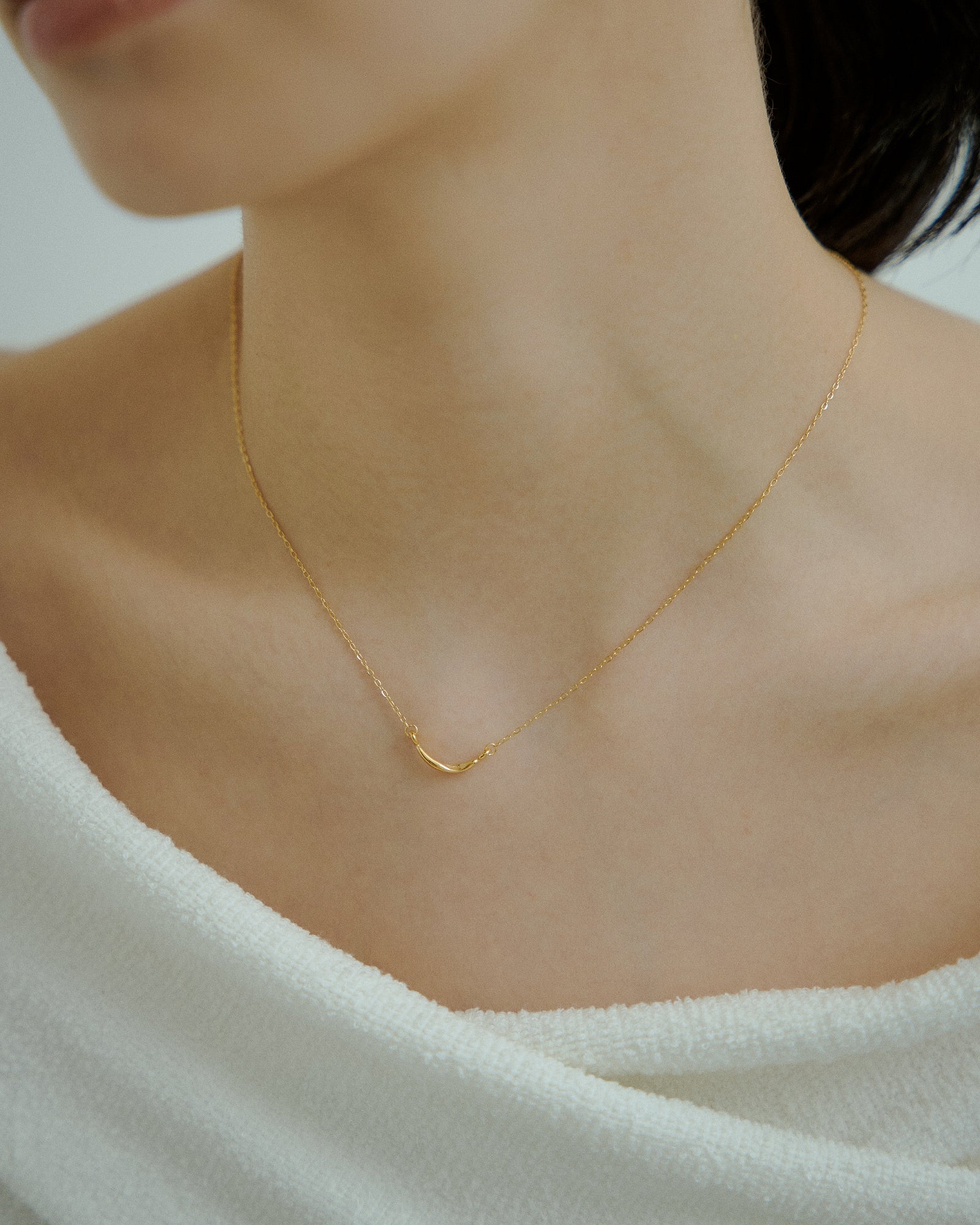 [24KGP]Mini Crescent Necklace