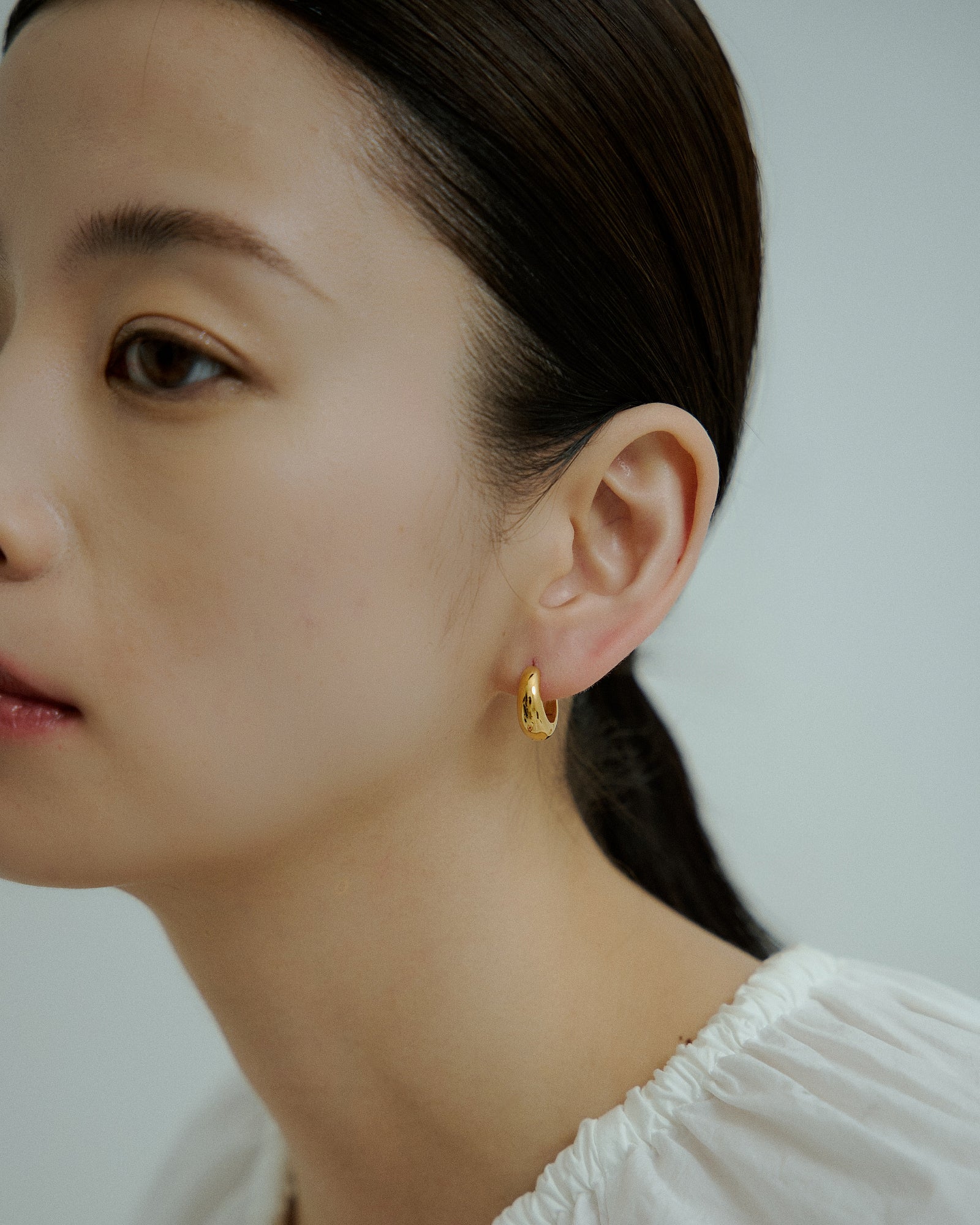 [24KGP] Mid Drop Hoop Pierced Earrings