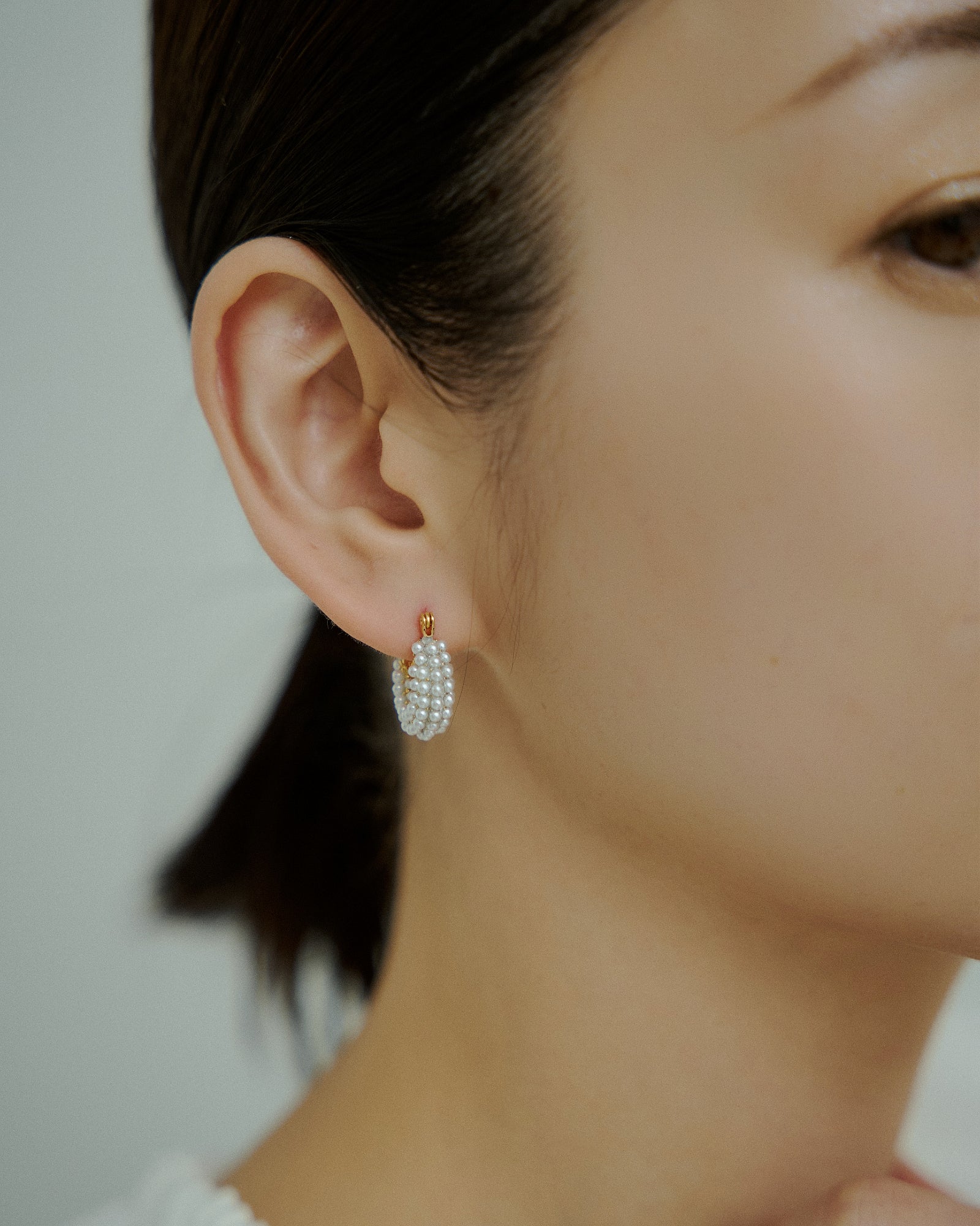 24KGP]Pearl Chubby Hoop Pierce