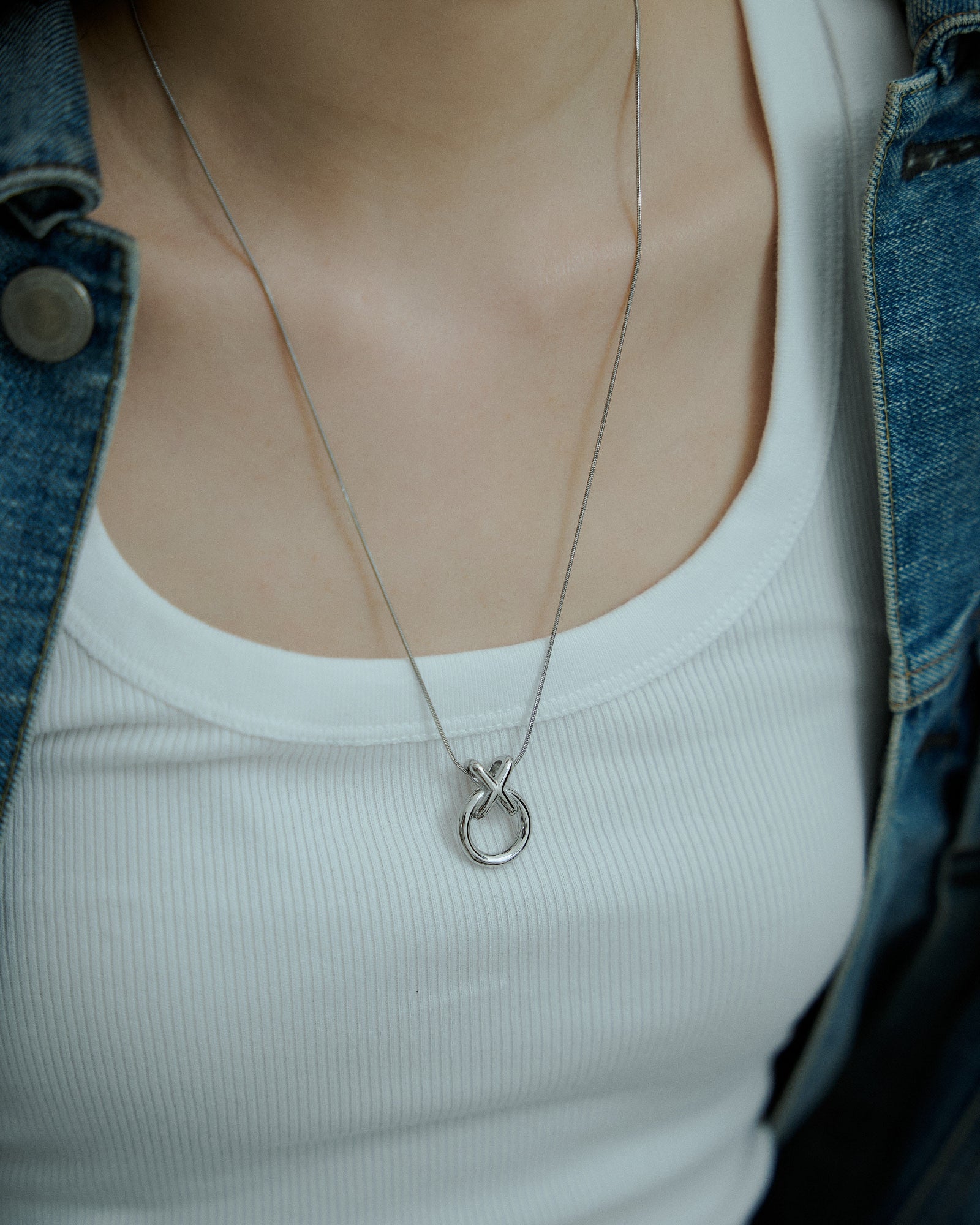 #color_silver