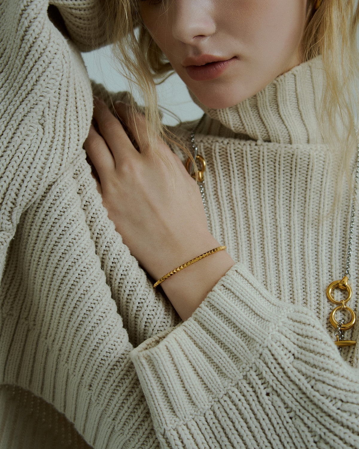 Eternity Studs Bangle