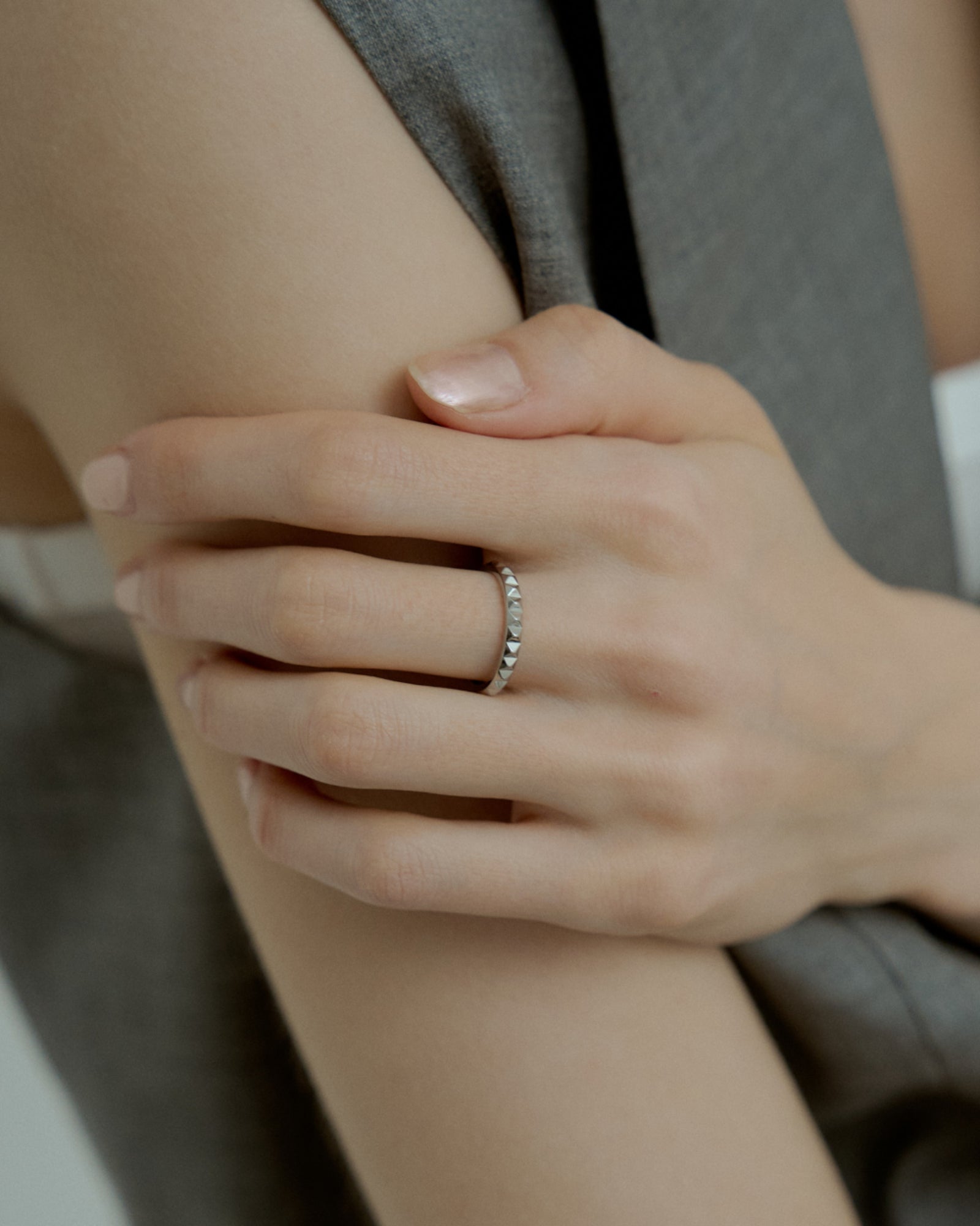 #color_silver