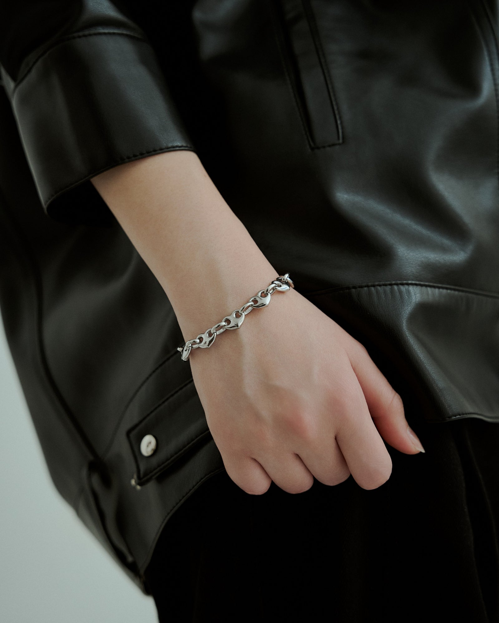 #color_silver