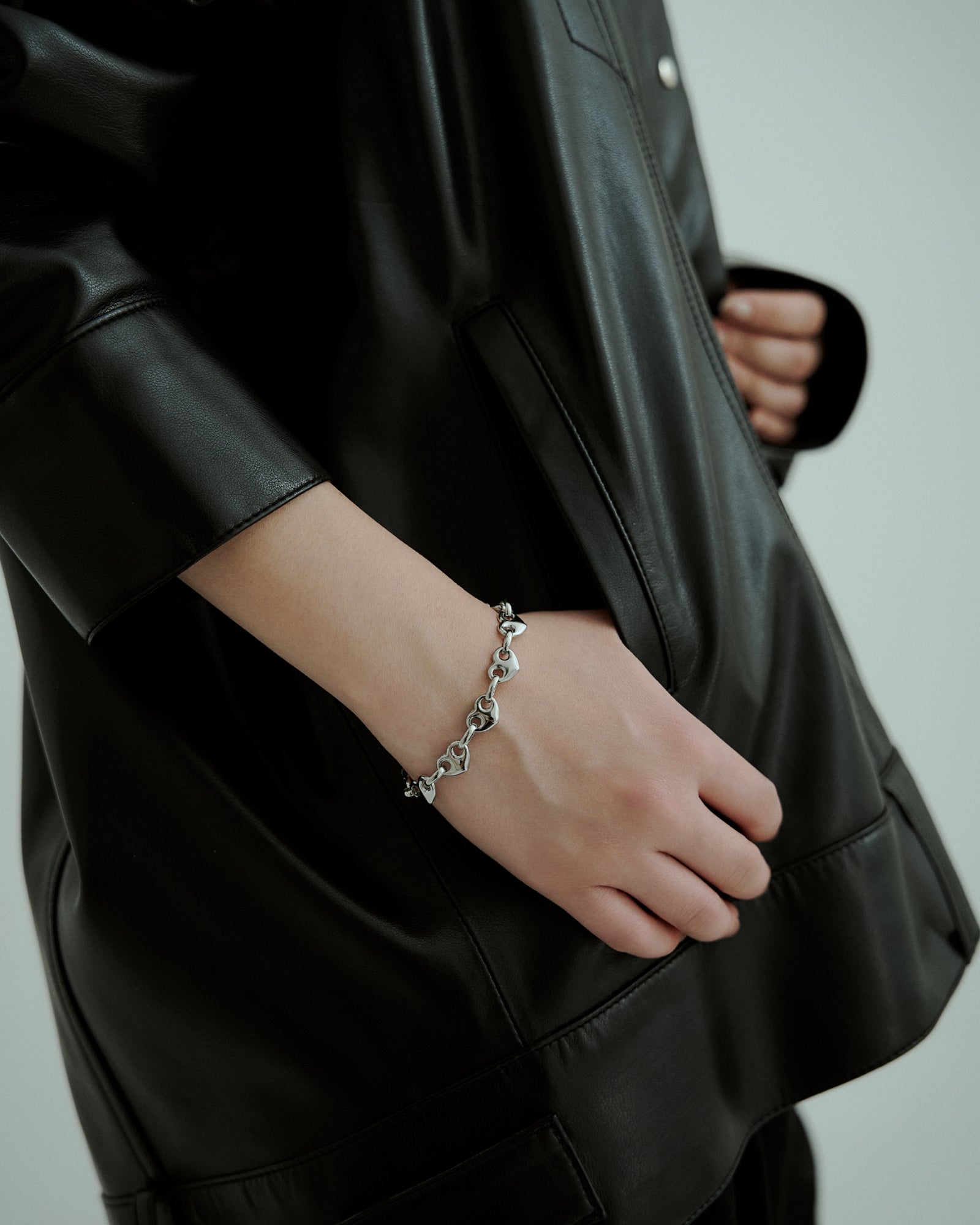 #color_silver