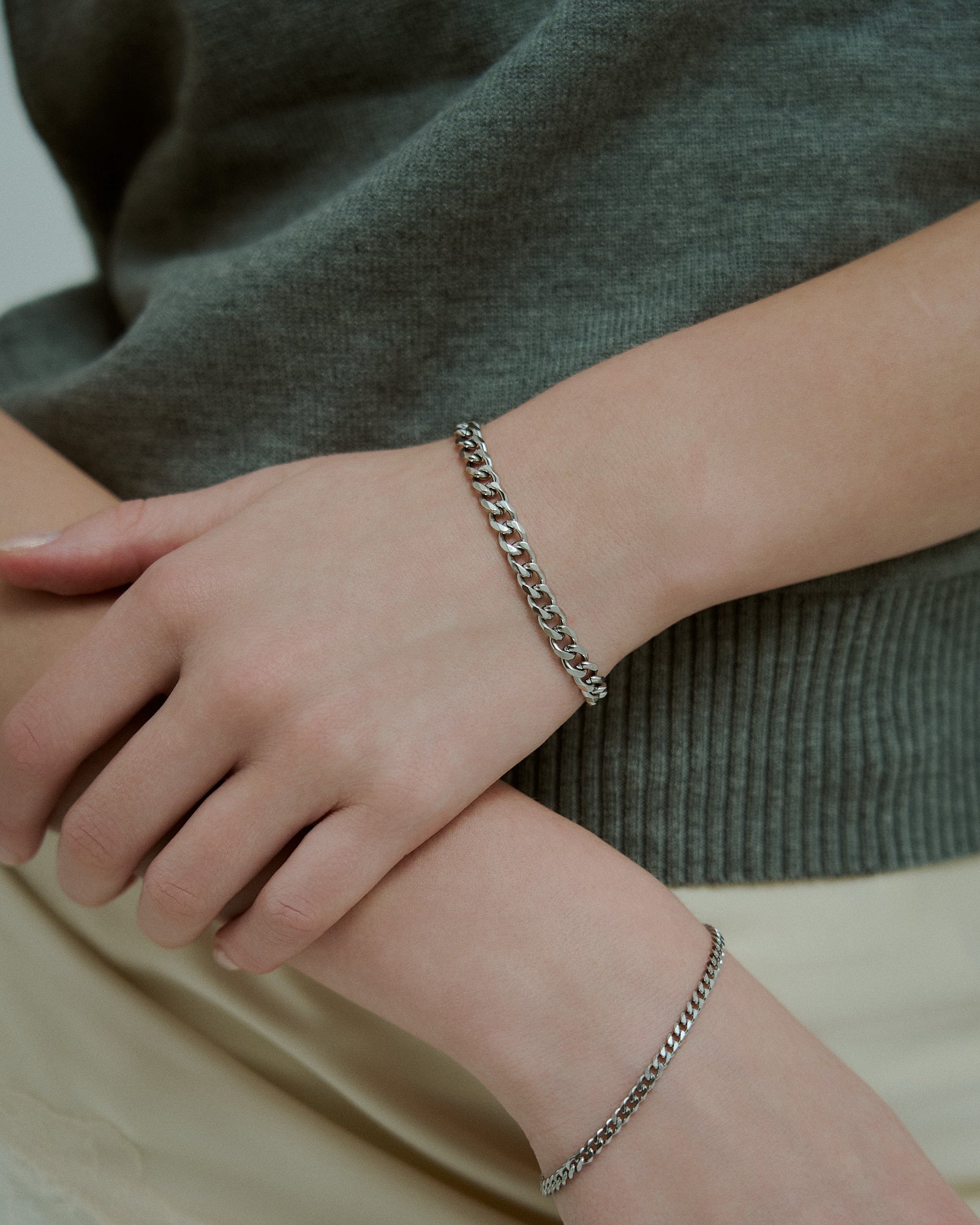#color_silver