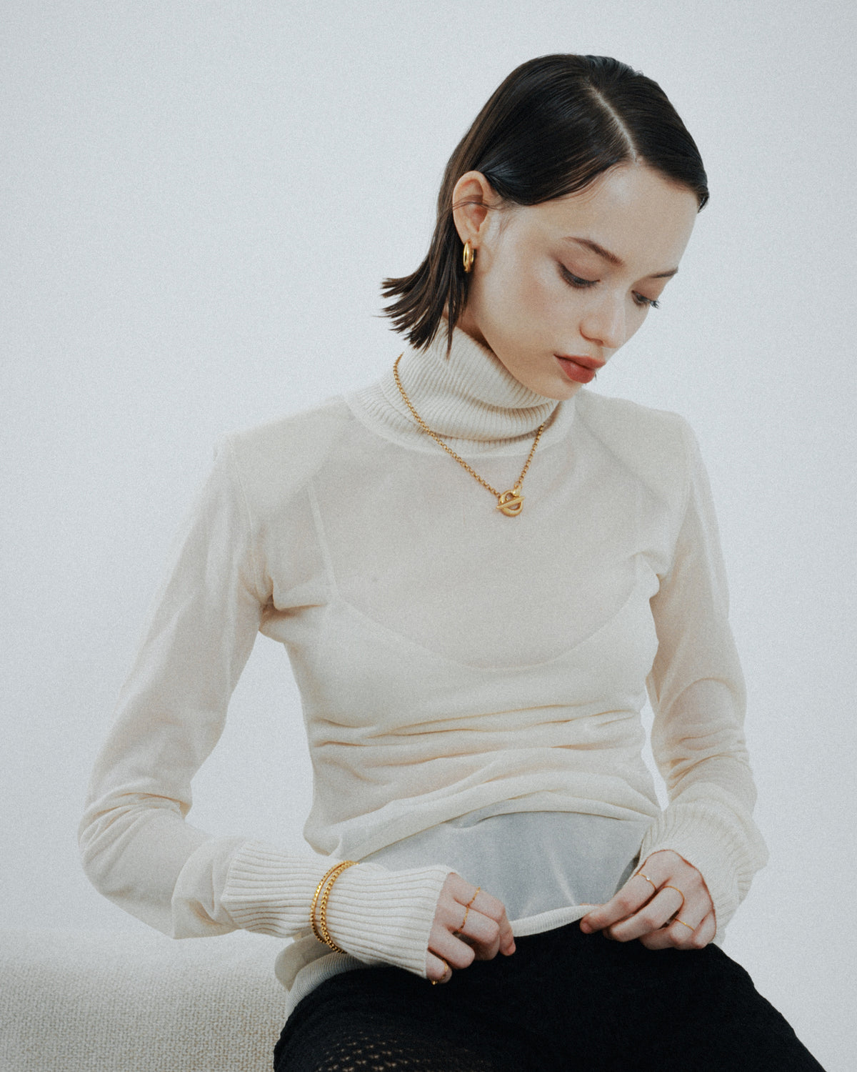Presence Anneau Mantle Necklace