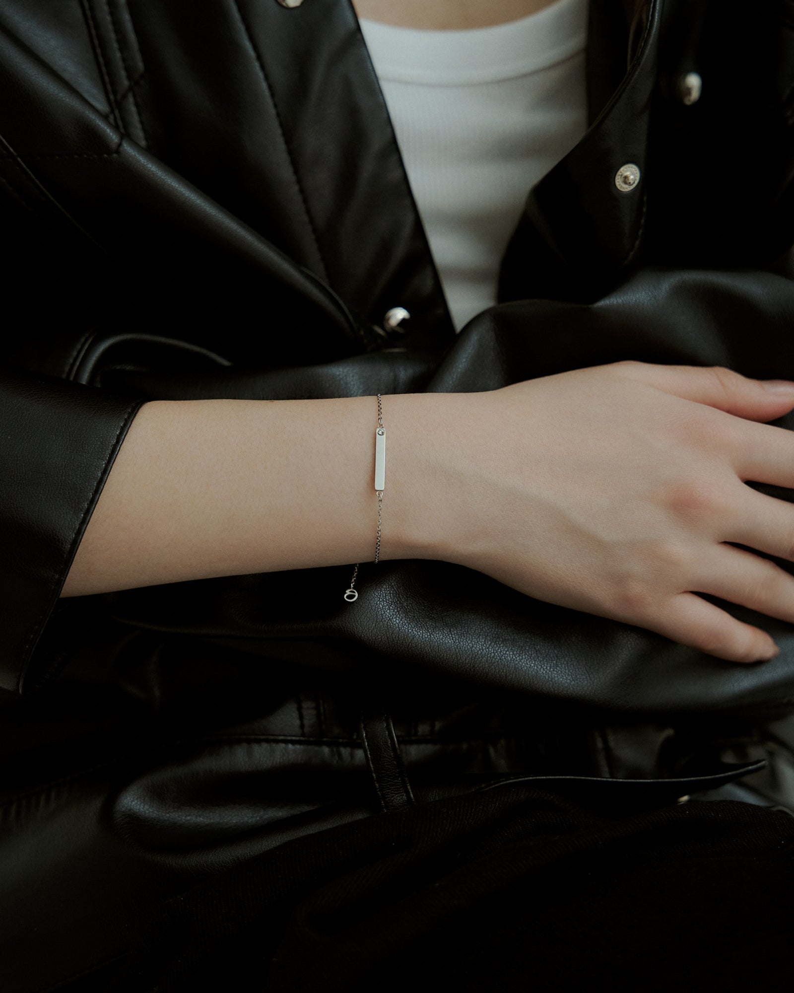 #color_silver