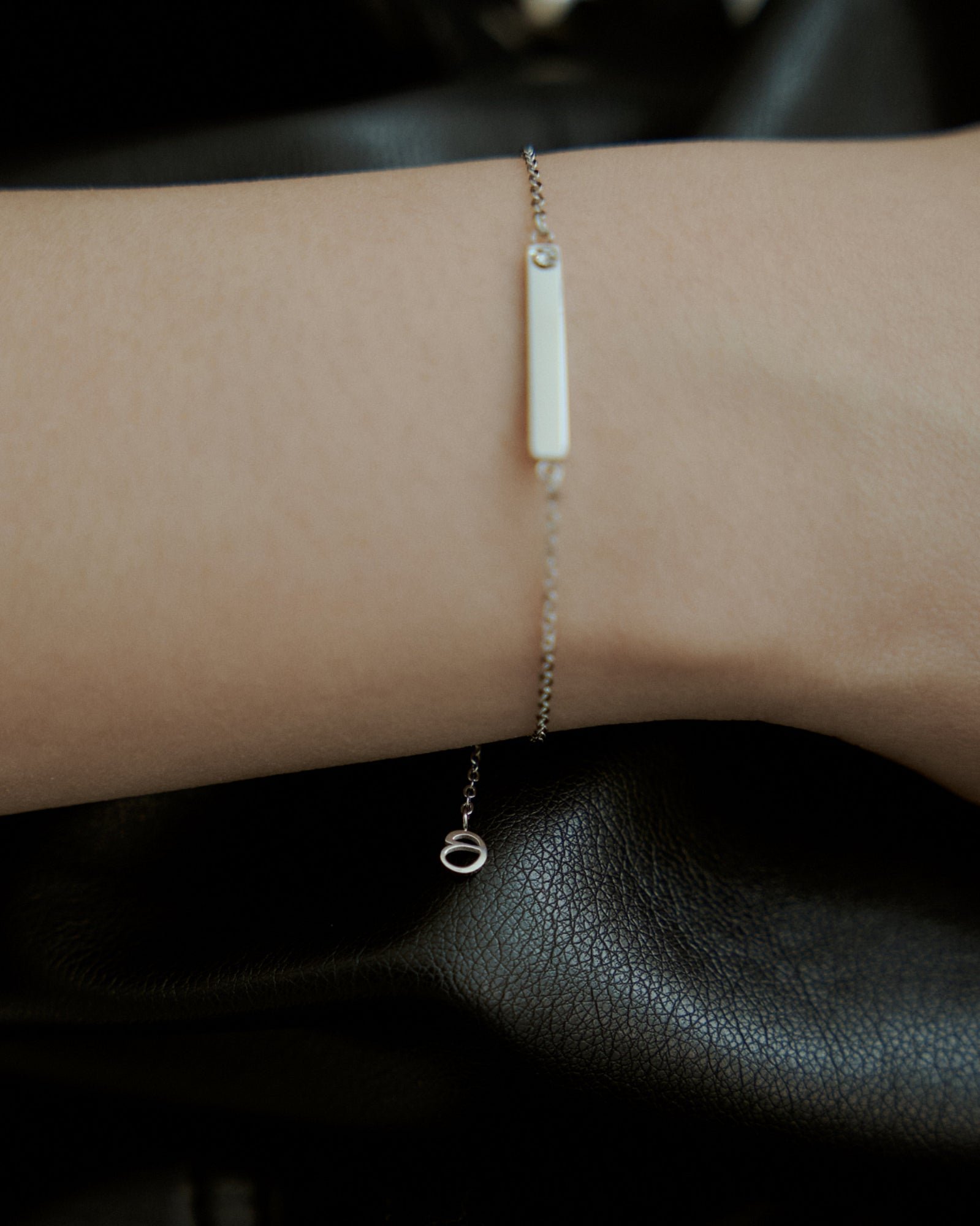 #color_silver