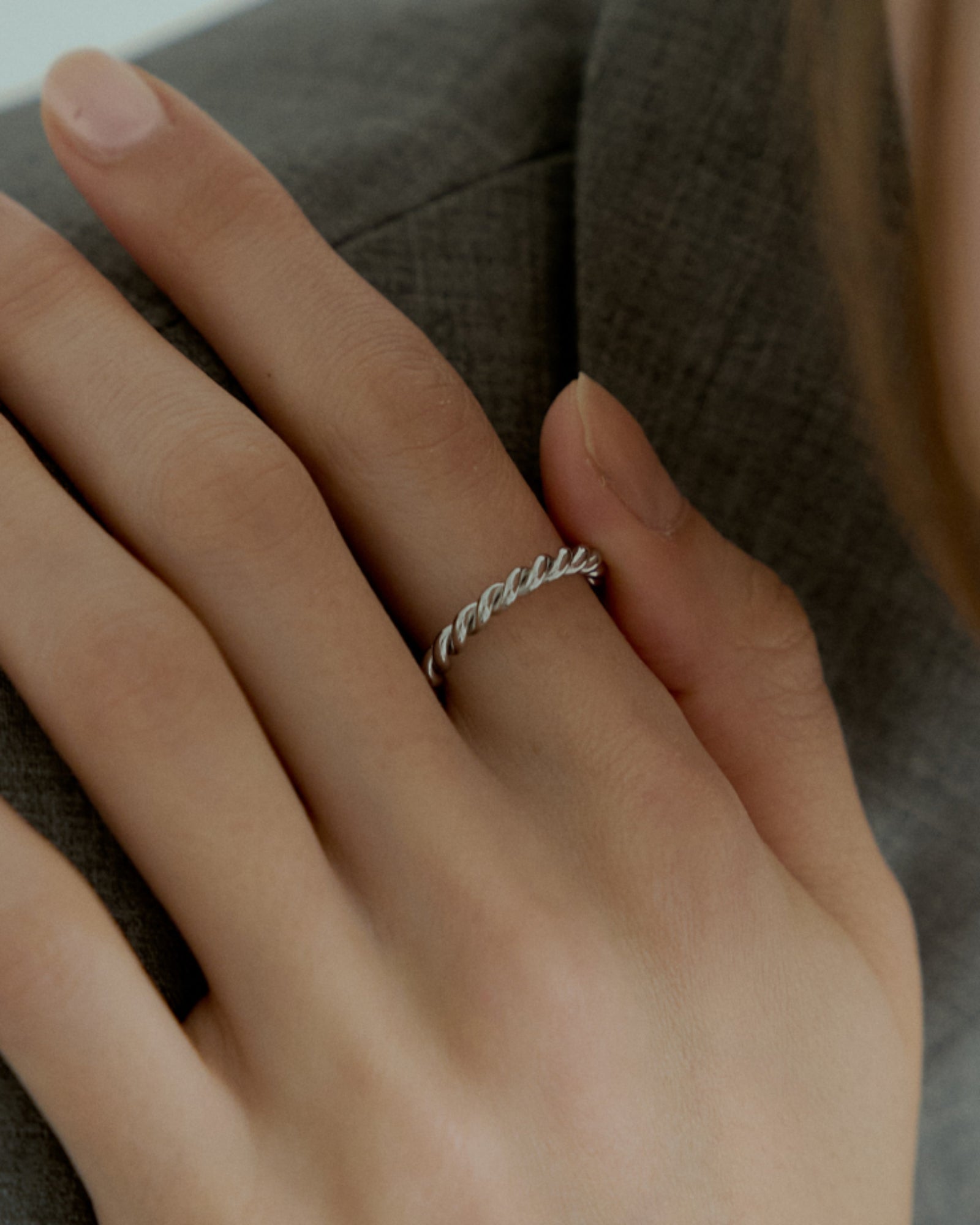 #color_silver